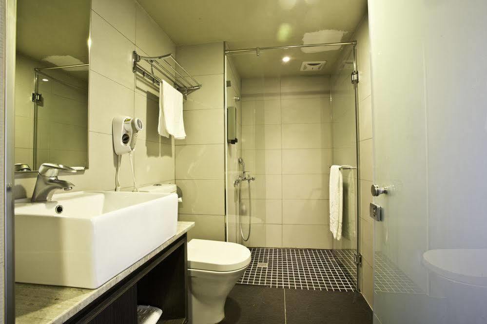Hub Hotel Kaohsiung Yawan Branch Εξωτερικό φωτογραφία